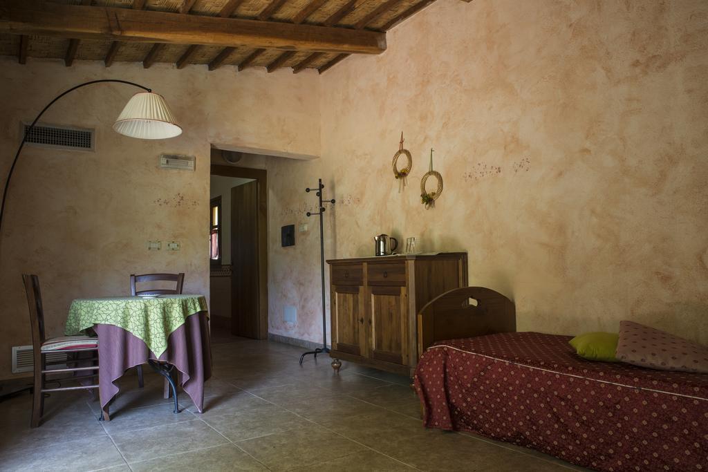 Country Hotel Mandra Edera Abbasanta Room photo